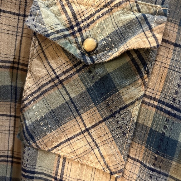 Lucky Brand Gorgeous Men’s button down shirt - Picture 3 of 13